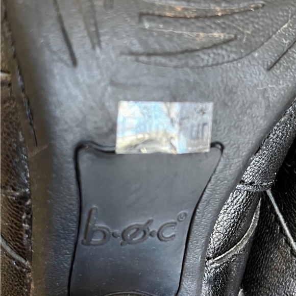 Born BOC Black Mules - Picture 2 of 11